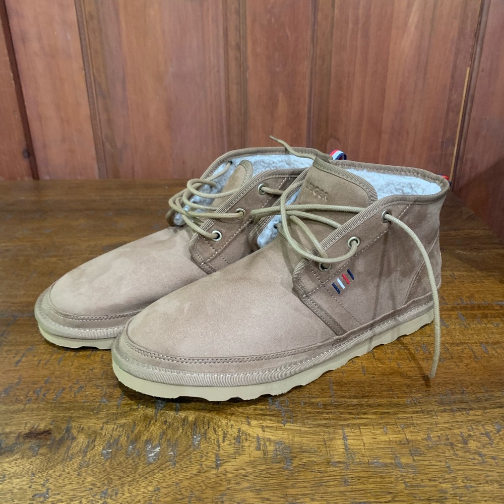 Tommy Hilfiger Men's Welsh 2 Fashion Boots. Size 9.